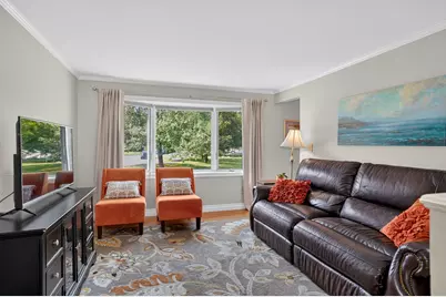 5 Carruth Dr, Northborough, MA 01532 - Photo 3