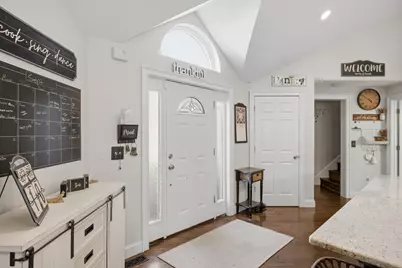 47 John St, Lunenburg, MA 01462 - Photo 5
