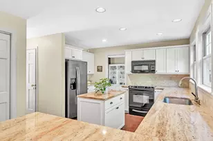 9 Solomon Pierce Rd, Lexington, MA 02420 - Photo 15