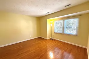 655 Pleasant St, Weymouth, MA 02189 - Photo 21