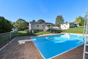 14 Brentwood Dr, Leominster, MA 01453 - Photo 5