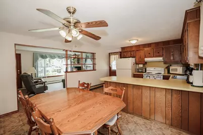 14 Brentwood Dr, Leominster, MA 01453 - Photo 13