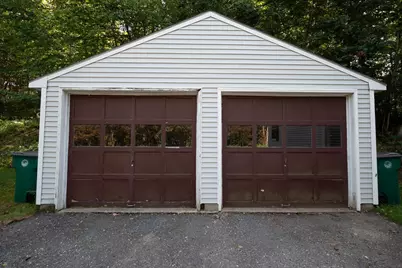 564 Fairmount St, Fitchburg, MA 01420 - Photo 3