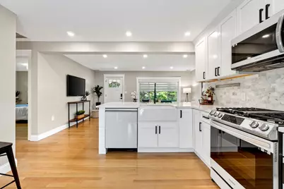 134 Washington St, Melrose, MA 02176 - Photo 11