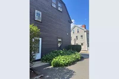 21 State #4, Marblehead, MA 01945 - Photo 1