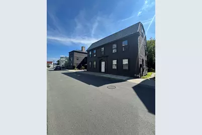 21 State #4, Marblehead, MA 01945 - Photo 3