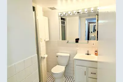 45 Longwood Ave #705, Brookline, MA 02446 - Photo 19