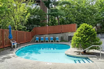 45 Longwood Ave #705, Brookline, MA 02446 - Photo 11