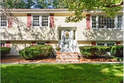 41 Buckingham Drive, Billerica, MA 01821 - Photo 3