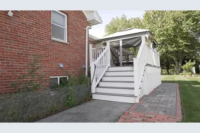 23 Laurine Rd, Saugus, MA 01906 - Photo 33