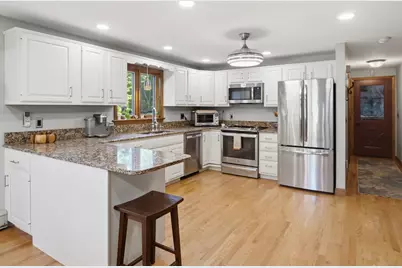 1294 Glebe St, Taunton, MA 02780 - Photo 15