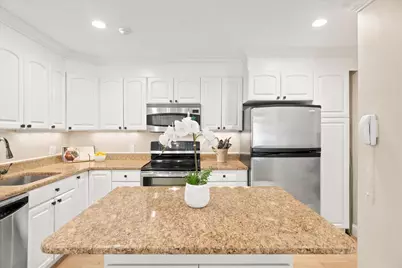500 Northshore Rd #11A, Peabody, MA 01960 - Photo 7