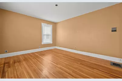 69 Mountain Ave, Boston, MA 02124 - Photo 17