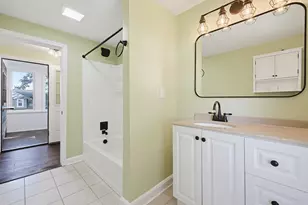 23 Tallawanda Dr, Worcester, MA 01603 - Photo 11