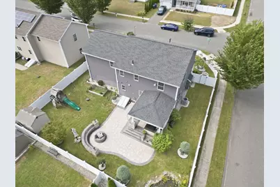 37 Wells St, Springfield, MA 01104 - Photo 11