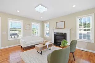 37 Wells St, Springfield, MA 01104 - Photo 13