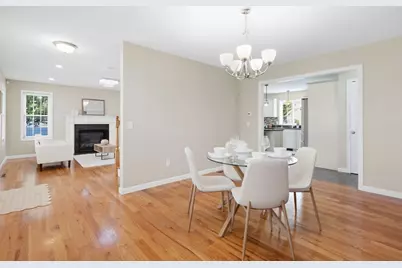 37 Wells St, Springfield, MA 01104 - Photo 17