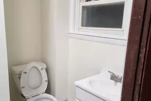 117 Thomas St, Fall River, MA 02723 - Photo 9