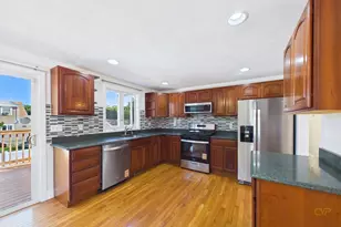 7 Vincent St, Dartmouth, MA 02747 - Photo 11