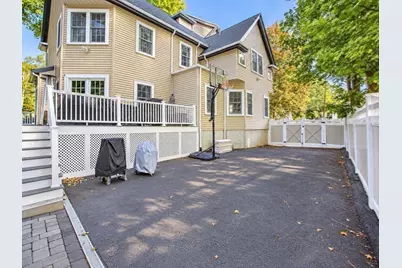 84 Spring St, Wakefield, MA 01880 - Photo 29