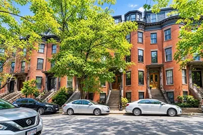 121 Pembroke Street #3, Boston, MA 02118 - Photo 23
