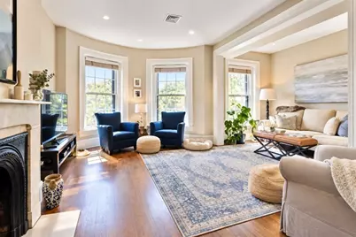 121 Pembroke Street #3, Boston, MA 02118 - Photo 11