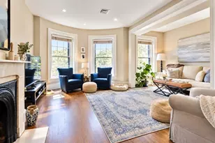121 Pembroke St, Boston, MA 02118 - Photo 11