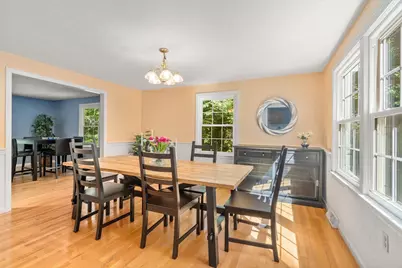 942 Salem End Road, Framingham, MA 01702 - Photo 5