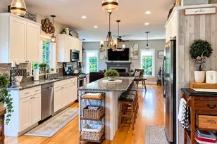 4 Meredith Wy, Sturbridge, MA 01518 - Photo 9