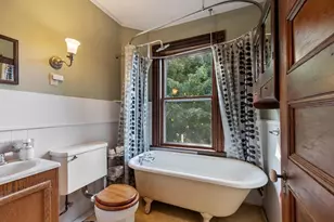 26 Walnut Pl, Newton, MA 02460 - Photo 25
