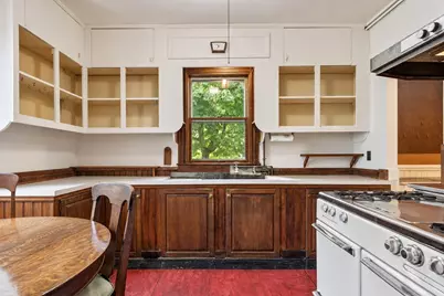 26 Walnut Pl, Newton, MA 02460 - Photo 17