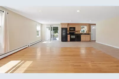27 Aldea Ave, Dudley, MA 01571 - Photo 5