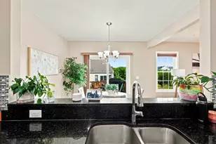 39 Frostpane Ln, Hopkinton, MA 01748 - Photo 13