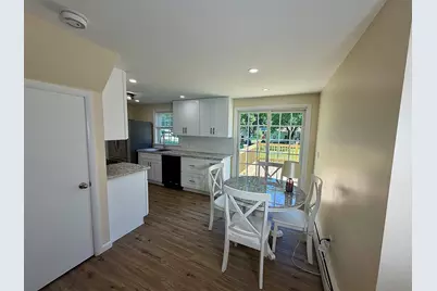 66 Greaney St, Springfield, MA 01104 - Photo 7