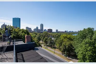 112 Pinckney St #46, Boston, MA 02114 - Photo 23