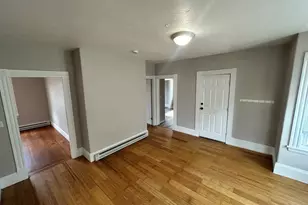 35 Newcomb Pl, Taunton, MA 02780 - Photo 5