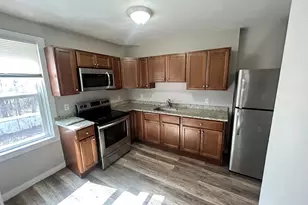 35 Newcomb Pl, Taunton, MA 02780 - Photo 7