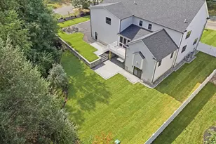 11 Lexington St, Burlington, MA 01803 - Photo 41