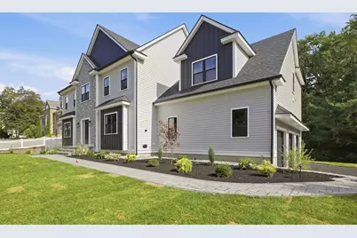 11 Lexington St, Burlington, MA 01803 - Photo 5
