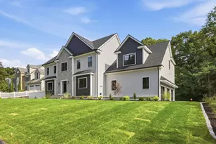 11 Lexington St, Burlington, MA 01803 - Photo 5