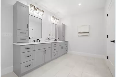 11 Lexington St, Burlington, MA 01803 - Photo 29