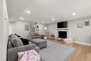 153 Essex St, Hamilton, MA 01982 - Photo 37