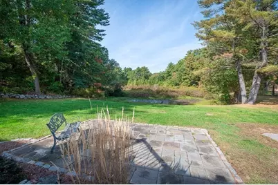 44 Warren St, Georgetown, MA 01833 - Photo 27