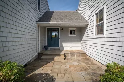44 Warren St, Georgetown, MA 01833 - Photo 7