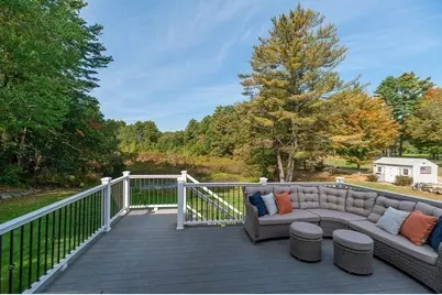 44 Warren St, Georgetown, MA 01833 - Photo 5