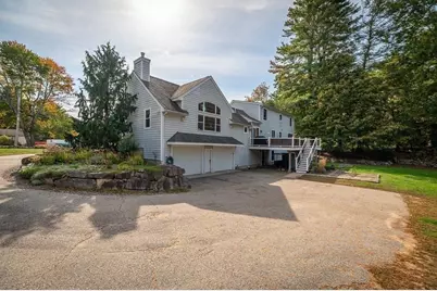 44 Warren St, Georgetown, MA 01833 - Photo 3