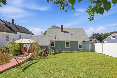 119 Beech St, Lowell, MA 01850 - Photo 25