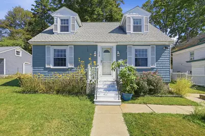 119 Beech St, Lowell, MA 01850 - Photo 1
