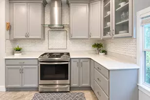 10-12 Bradbury Ave, Medford, MA 02155 - Photo 11