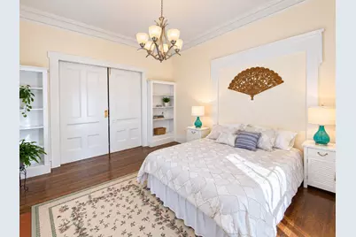 10-12 Bradbury Ave, Medford, MA 02155 - Photo 5